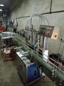 Máquina Llenadora Automática Multicabezal Servocontrolada Más Vendida para Botellas y Envases, Utilizada para Leche y Jugos, Disponible para la Venta - Product Image 4