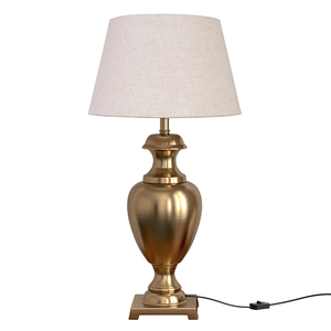 Meilleur prix Lampes de table de style traditionnel Corps en laiton avec abat-jour en métal pour la décoration de la maison et du restaurant - Product Image 6