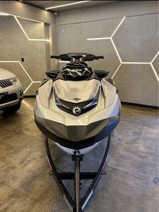 Jet-skis haute vitesse Seas-Doos RXT-X 300 Tech avec BRP. - Product Image 5