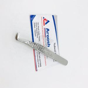 Pince à épiler professionnelle d'extension de cils en diamant massif avec logo personnalisé pointe en fibre durable en acier inoxydable de haute qualité - Product Image 4