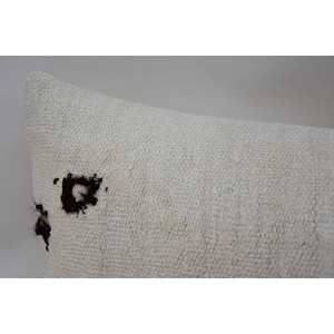 Elegante alfombra Kantha Toile de lana Beige de 12x48 pulgadas tejida con patrón Vintage perfecto como adorno o almohada - Product Image 2