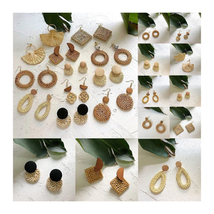 Viet Nam Vintage Rotin Lustre Boucles D'oreilles Papillon Forme De Mode Hoop Boucles D'oreilles Cadeaux De Noël-Caryln 0084935825297 - Product Image 5