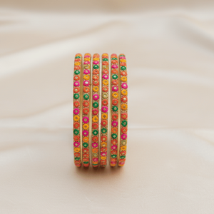 Ensemble de 6 bracelets et joncs multicolores à pois floraux en lac et perles - Product Image 1