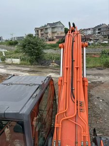 Gran oferta, excavadora hidráulica sobre orugas de 20 toneladas Hitachi de alto rendimiento, de segunda mano, buen motor de aire acondicionado incluido - Product Image 2