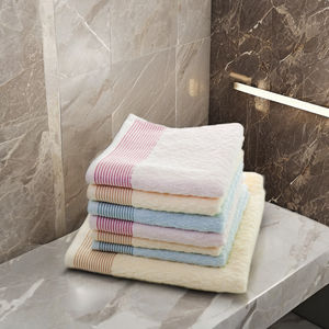 Serviette de bain de taille personnalisée disponible pour une qualité exceptionnelle 100% belle serviette de bain super absorbante OEM - Product Image 2