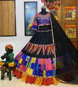 Impresión digital de algodón de muselina de aspecto pesado de diseñador y lienzo de trabajo de espejo real Patta con Cancan Lehenga Choli con Dupatta - Product Image 3