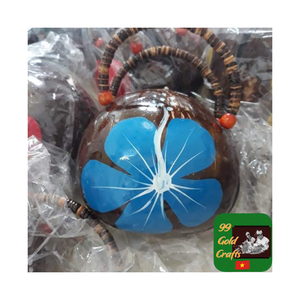 Bolso de mano de cáscara de coco natural para mujer, opción ecológica ligera y elegante hecha a mano para amantes de la moda sostenible - Product Image 6