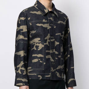 Veste en jean idéale pour superposer par temps frais Veste en jean délavée avec tissu extensible pour un confort quotidien - Product Image 4