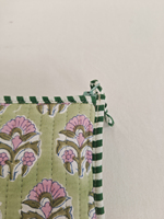 Pochette élégante en coton biologique biodégradable, motif floral rose imprimé, vert clair matelassé, fermeture éclair, accessoires pour cheveux