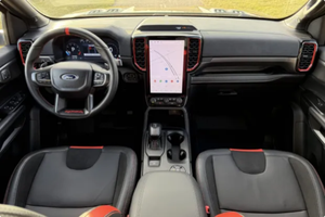 LISTO PARA CONDUCIR - USADO, VOLANTE A LA IZQUIERDA |   CONDUCCIÓN DERECHA |   Ford Ranger Raptor 2025 - Product Image 4