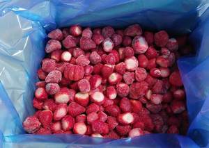 Mitades enteras de fresa congelada IQF de calidad superior Exportación de Vietnam Sabor dulce fresco/Sra. Kana - Product Image 5
