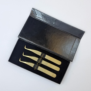 Pinzas para Pestañas GETUP BROSONS IMPEX de 90 Grados, Acero Inoxidable, Diseño Liso Dorado con Plasma, Antimagnéticas, Antiestáticas, Perfectas - Product Image 1