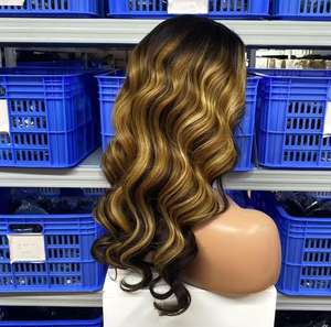 Perruque HD cheveux humains brésiliens French Curl avec mèches sur le devant Perruque de cheveux humains vierges à lacet frontal complet alignés sur les cuticules pour femmes - Product Image 5