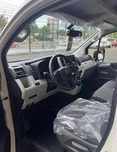 TOYOTA HIACE BUS SUPER PROPRE PARFAIT ÉTAT - Product Image 4