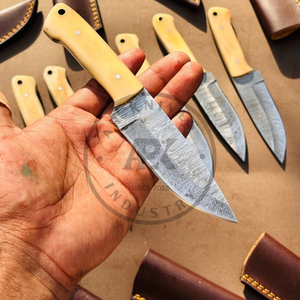 Couteau de chasse en acier Damas à manche en os, lame fixe artisanale, dureté 56HRC, pointe tombante, facile à transporter, étui en cuir OEM - Product Image 2