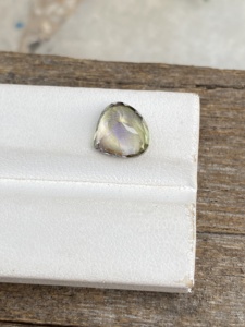 100% pierre précieuse en forme de coeur de couleur biologique de tanzanite naturelle de bonne qualité, tanzanite naturelle de zoisite 3.22 carat pour la fabrication de bijoux - Product Image 3