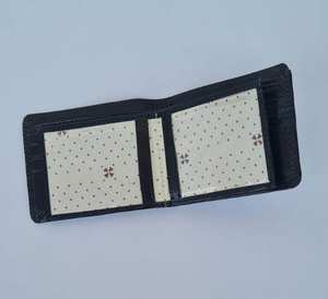 Portefeuille en cuir véritable pour homme ADORA avec blocage RFID, capacité supplémentaire, fermeture pliante et option de personnalisation - Product Image 4