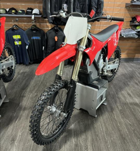 Motocicleta Todoterreno de Alto Rendimiento Stark Future VARG 80HP Industrial OEM 2024, Lista para Exportar a Todo el Mundo - Product Image 3