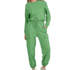 Sudadera cómoda de color negro en blanco sólido y pantalón de Jogger cargo de cintura alta de moda chándales hechos de algodón/poliéster para mujer - Product Image 4