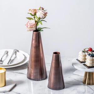 Jarrones Redondos Brillantes para Flores, Diseño Nuevo y Moderno, Fabricante de Confianza, Venta de la Mejor Calidad, con Color y Tamaños Personalizados - Product Image 4