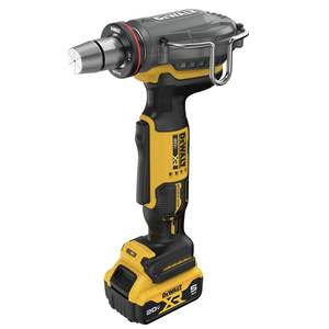 Kit de Herramientas Expansoras PEX con Cabezales de Expansión de 1 1/4 y 1 1/2 Pulgadas, Dobladoras de Tubos Hidráulicas, Batería y Cargador Incluidos - Product Image 3