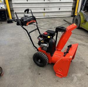 Prix de gros sur les souffleuses à neige neuves et d'occasion Excellente qualité de fabrication Livraison rapide maintenant en stock et prêt Déneigement d'hiver - Product Image 1