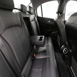 Alfa Romeo Giulia 2020, Paquete Tecnológico, con Garantía, Tracción en las Cuatro Ruedas, Automático de 8 Velocidades, Motor I4, Gran Venta - Product Image 5