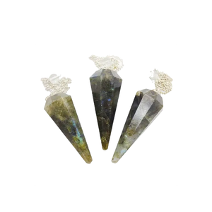 Pendule en labradorite de haute qualité Pendule de radiesthésie à cône à facettes en cristal naturel pour pendules de guérison Reiki à vendre - Product Image 4