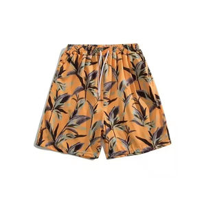 Short de plage pour hommes imprimé par sublimation personnalisé vente en gros OEM motif solide brodé de flamme conception écologique - Product Image 1