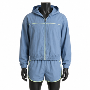 Conjunto Deportivo Unisex Azul Claro con Capucha, Pantalones Cortos Deportivos con Cierre y Manga Larga, Secado Rápido, Ligero, Ropa de Verano - Product Image 1