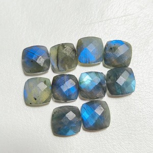 Magnifique pierre précieuse en labradorite bleue chatoyante, taillée carrée, 10x10mm, changeante de couleur, naturelle, Mehrajudin Gems, cadeau pour maman - Product Image 3