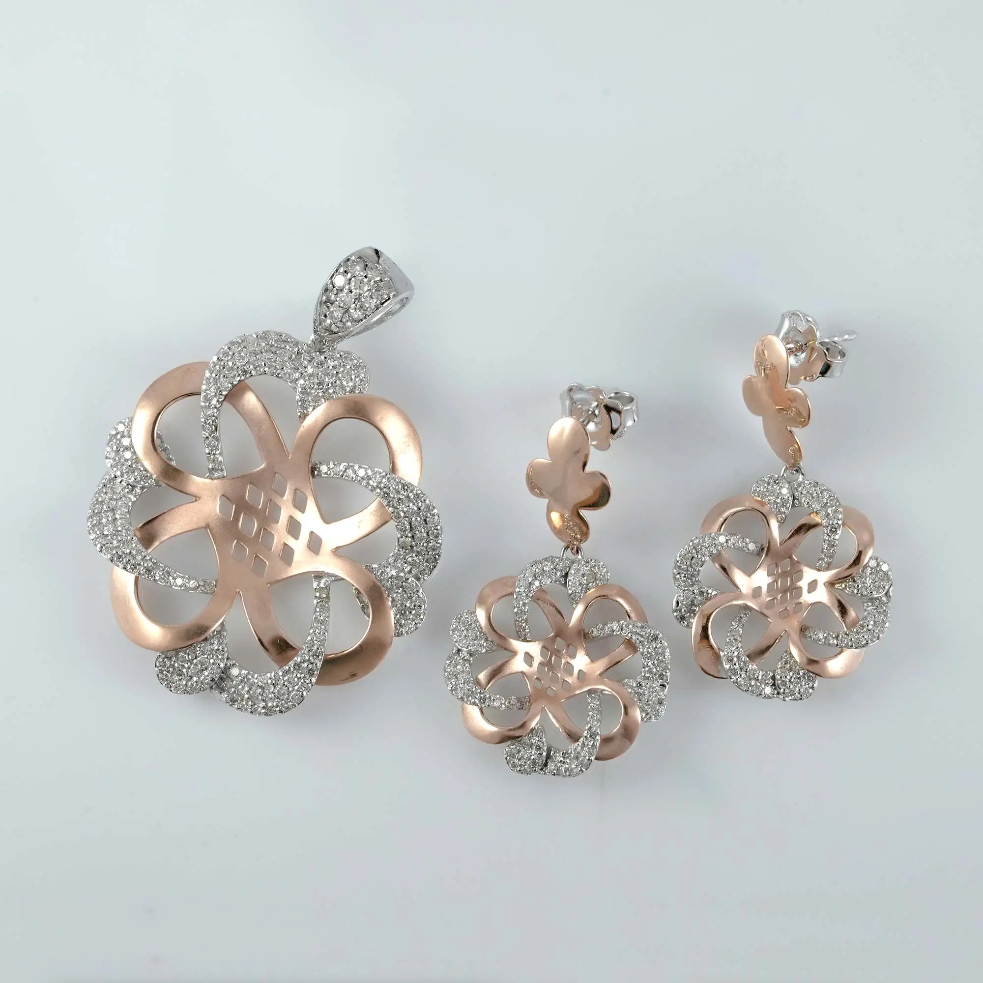 Set Anting-Anting Liontin Emas Mawar 14K Solid Pave Berlian Perhiasan Anting-Anting Liontin Perhiasan Hadiah untuk Desainnya Yang Baru Set Kualitas Terbaik