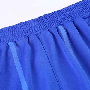 Pantalones cortos deportivos con logotipo personalizado para hombre, precio al por mayor, pantalones cortos de entrenamiento de gimnasio informales ligeros y elásticos hasta la rodilla - Product Image 4