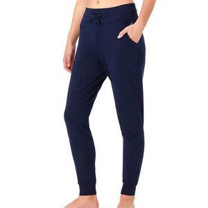 Usine de fabrication de pantalons de survêtement pour femmes sur mesure, fourniture de pantalons de jogging à étiquette privée pour les marques de mode - Product Image 3