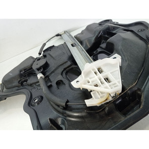 Mecanismo de elevación del parabrisas delantero. SX MAZDA Serie 6 Sedán GHP959590A SHY1 (12>) - Product Image 4