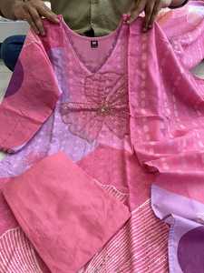 Nouveau design de qualité supérieure Shifli coton imprimé travail manuel ensemble de pantalons <span class=keywords><strong>Kurti</strong></span> pour femmes de l'exportateur et du fabricant indiens - Product Image 5