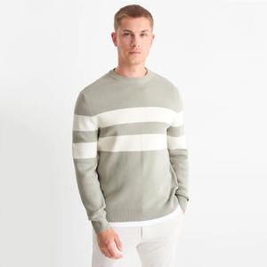 Pull-over de mode mondiale pour hommes conçu pour les marques de vêtements modernes soutenant la fabrication de logo personnalisé OEM et l'approvisionnement en gros - Product Image 1