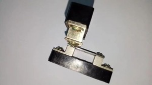 Heavy Duty 400A Neutral Bar-Conector de latón resistente a la corrosión para aplicaciones de paneles de alta corriente - Product Image 3