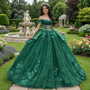5799 Robe de Quinceañera pour femme, coupe princesse, effet illusion, avec décolleté cœur, effet bouffant, imprimé et broderie, traîne chapelle, antistatique - Product Image 1
