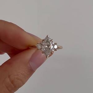 Anillo de Diamante Cultivado en Laboratorio con Corte Marquesa, Oro Amarillo Sólido CVD, Joyería Fina, Anillo de Compromiso con Tres Piedras Creadas en Laboratorio - Product Image 1