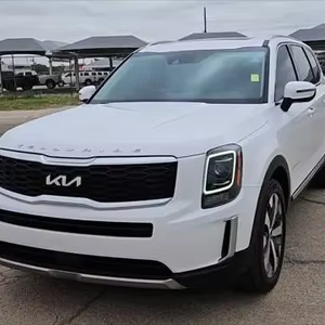 Cee'd 2022 d'occasion, transmission intégrale, conduite à gauche, 8 places, norme Euro III, kilométrage de 3 mois : 50 001 à 75 000 miles - Product Image 1