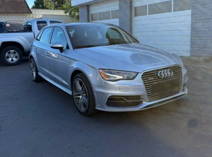 1.4L I-4 2016 A3 e-tron 1.4T Tech PremiumPlus Transmisión S tronic de 6 velocidades Tracción delantera - Product Image 2