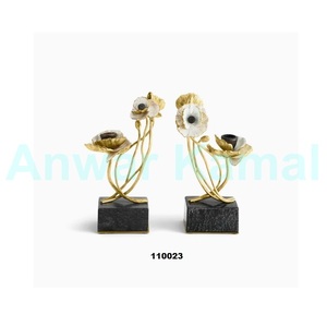 Bougeoir en aluminium argenté de haute qualité chaude bougeoir de conception moderne pour le décor de chambre à coucher de salon de maison - Product Image 5