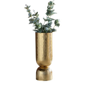 Vase et Pots à fleurs de mariage pour la décoration de la maison nouveau vase à fleurs doré de luxe avec affichage floral martelé en métal de table au design élégant - Product Image 5