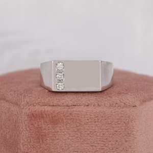<b>Men's</b> Minimalist Lab Diamond Wedding Band <b>White</b> <b>Gold</b> Fashion <b>Ring</b> - Product Image 1