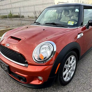 Soigneusement Utilisé 2012 M-I-N-I Coo_per S - Product Image 1