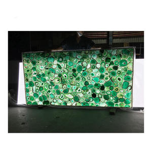 Comptoir de bar en pierre d'agate verte, îlot de cuisine en cristal fait à la main, dalle rétroéclairée, mobilier moderne, intérieur de maison - Product Image 5