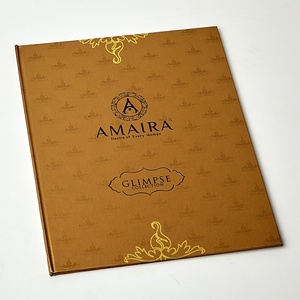 Personalizado a granel Offset impreso A4 Moda Catálogo Folletos Lámina Estampado en caliente Barnizado Encuadernación perfecta Papel de cartón - Product Image 1
