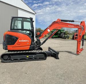   Mini-excavatrice KX027-4, puissance fiable pour les applications d'aménagement paysager et de construction, en stock dès maintenant - Product Image 2