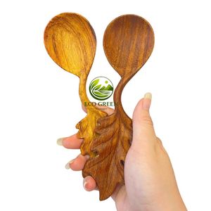 Cuillère en bois en forme de cœur, ustensile décoratif sculpté à la main, manche long de 18 cm - Product Image 4